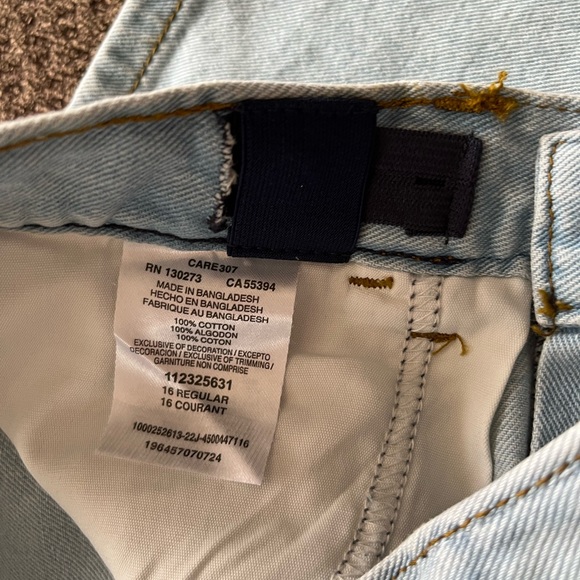 NWT! Boy’s Wrangler Loose Jeans - Picture 4 of 5